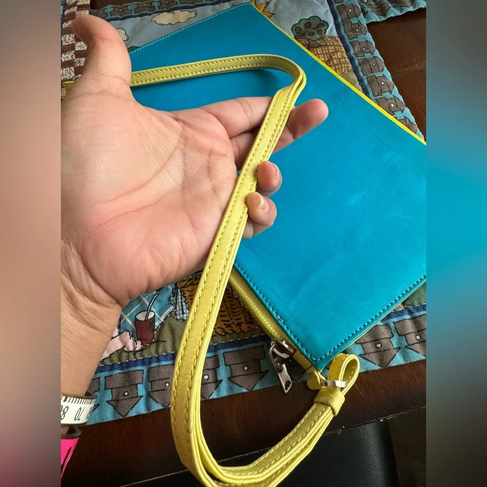 Moschino Pre-Jeremy Scott era Spaghetti box bag - Picture 3 of 13